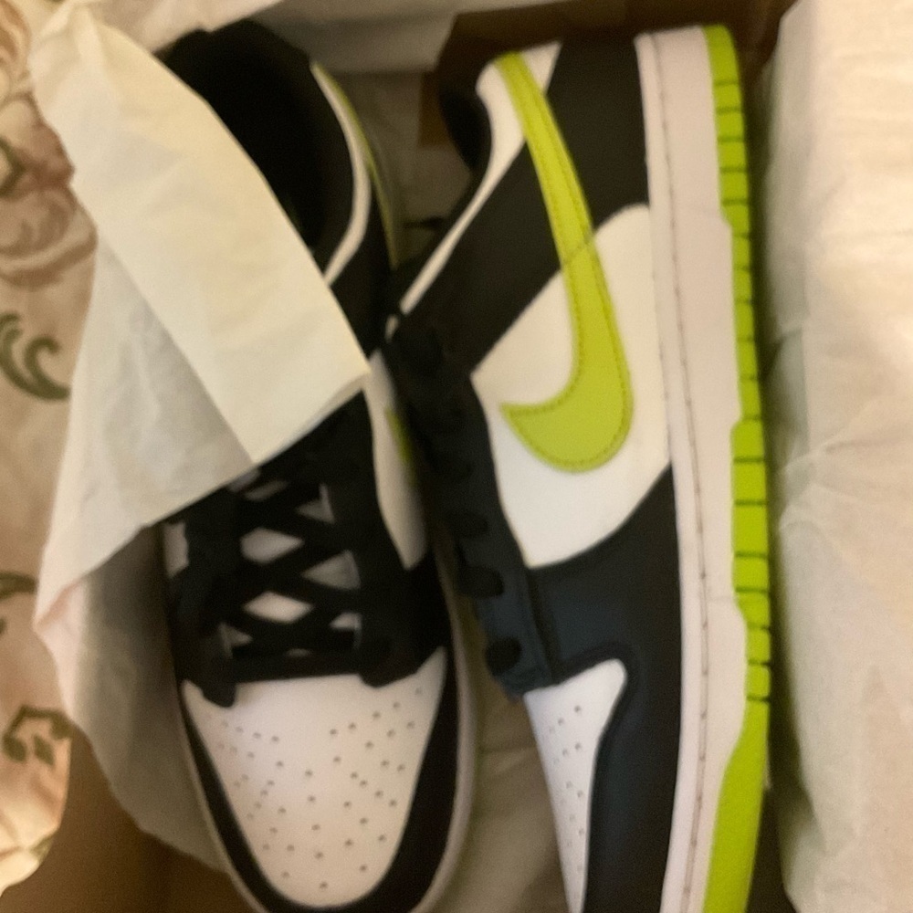New Dv0833 100 Nike Dunk Low Black Bright Cactus Size 11.5 - Picture 5 of 8